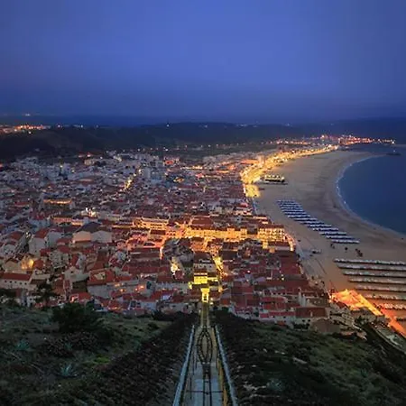 Ocean Lookout With Private Parking In The Heart Of Nazaré