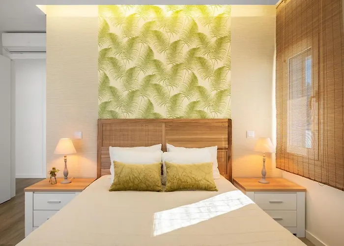 Ocean Lookout With Private Parking In The Heart Of Nazare